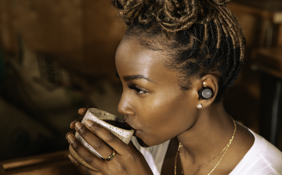 Tour Pro+ TWS von JBL kaufen | Noise Cancelling | JBL