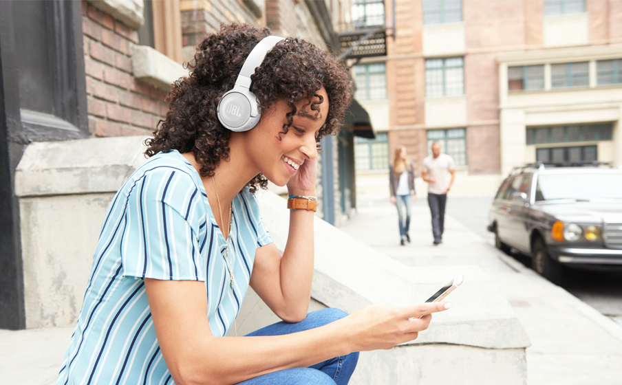 JBL Tune 600BTNC Kabelloses Streaming via Bluetooth - Image