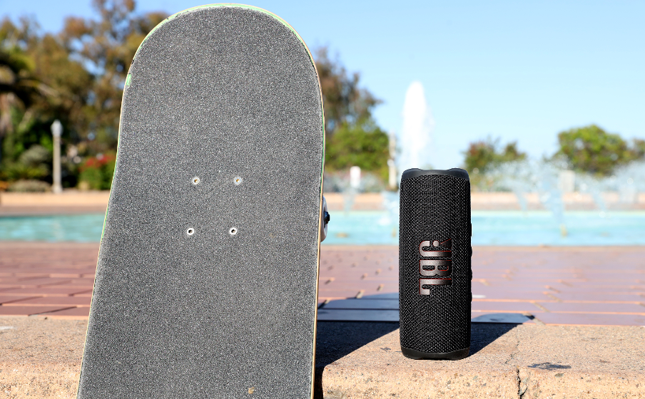 JBL Flip 6 12 Stunden Wiedergabezeit - Image