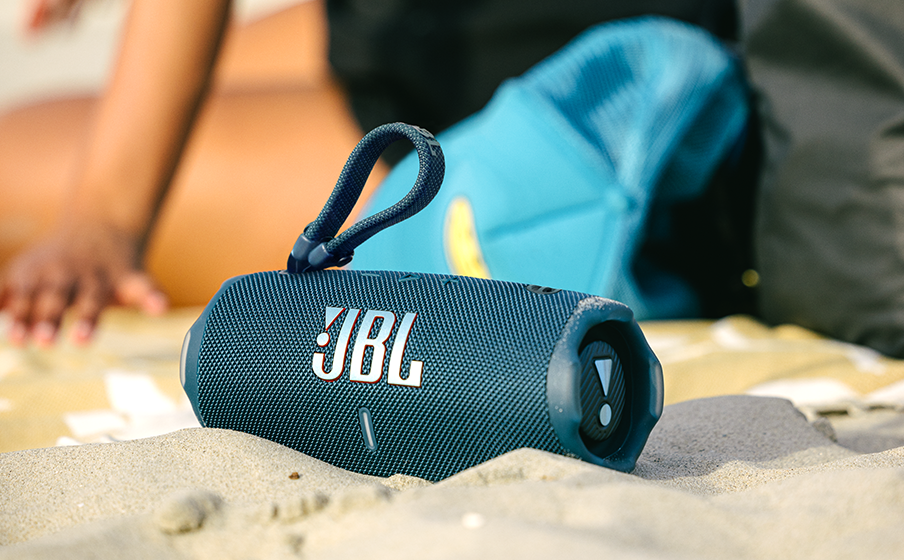 JBL Charge 6 Bis zu 28 Stunden Wiedergabezeit - Image