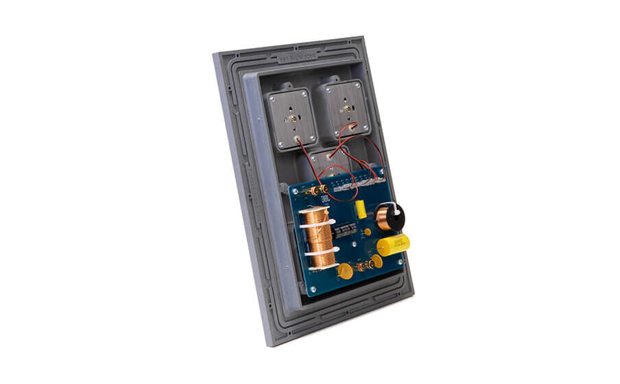 Conceal C86 Kundenspezifische Lautsprechertreiber mit akustischem Premium-Frequenzweichennetzwerk von JBL. - Image