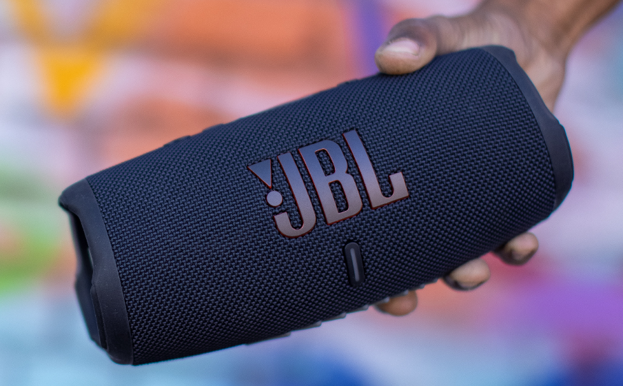 JBL Charge 5 20 Stunden Wiedergabezeit - Image